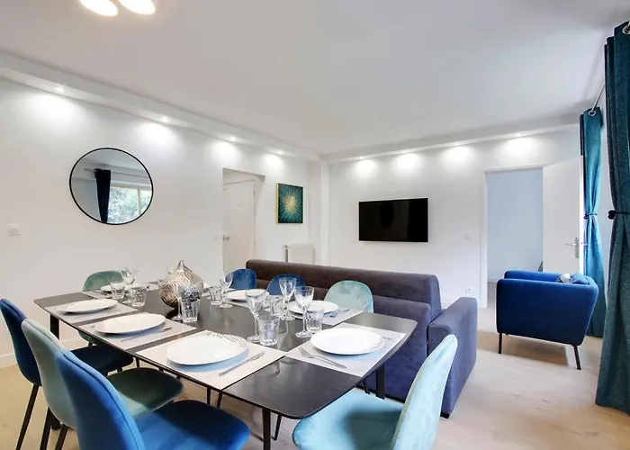 Trocadero/ Eiffel Tower - 3 Bedrooms- All New!