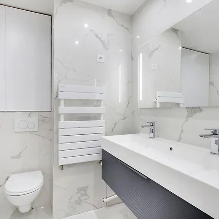 Trocadero/ Eiffel Tower - 3 Bedrooms- All New! Paris Exterior foto
