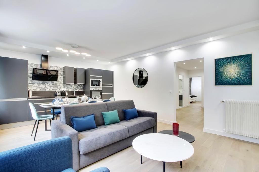 Trocadero/ Eiffel Tower - 3 Bedrooms- New! Parijs